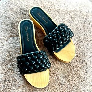 Anthropologie Claire Charlotte Corte Clogs